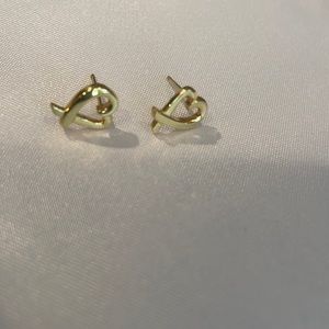 Tiffany and Co. Paloma Picasso 18K gold Loving Heart earrings